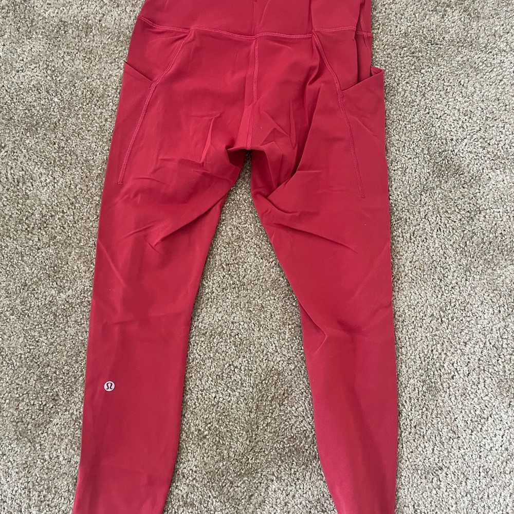 Lululemon Wunder train leggings with pockets